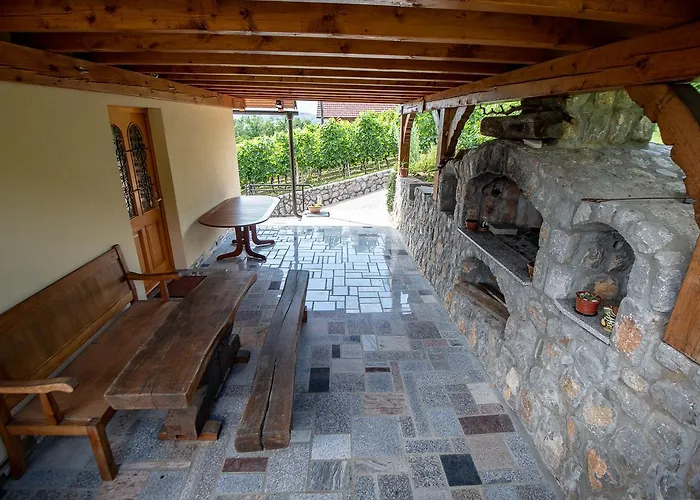 Дом отдыха Vineyard Pod Piramido Dobrnic