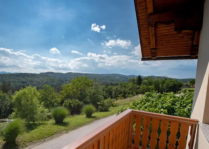 Дом отдыха Vineyard Pod Piramido Dobrnic